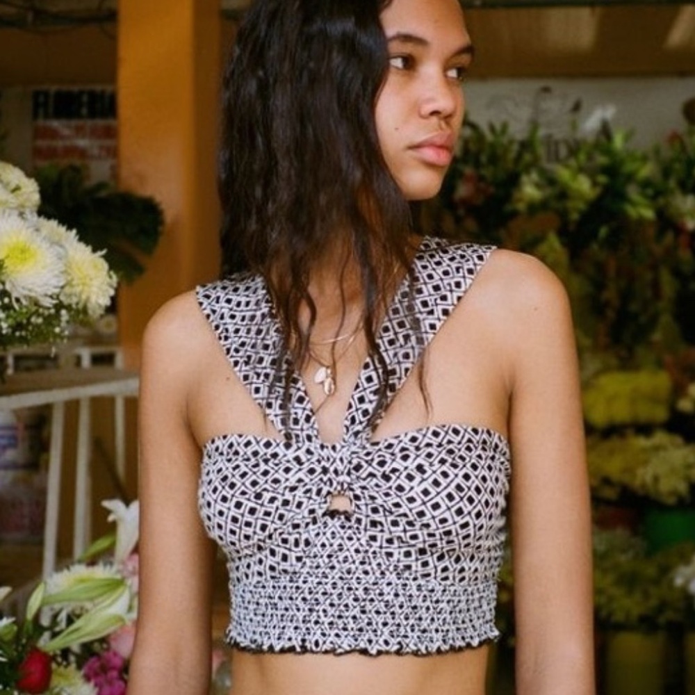 NWT Urban Outfitters Kiara top size medium